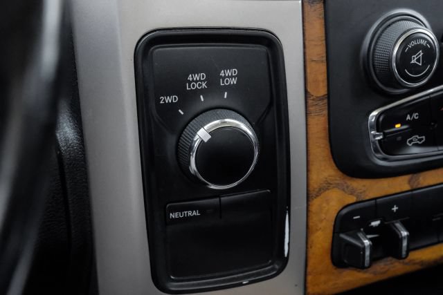 Used 2014 RAM 3500 Laramie Longhorn w/ Convenience Group AWD/4WD image 28