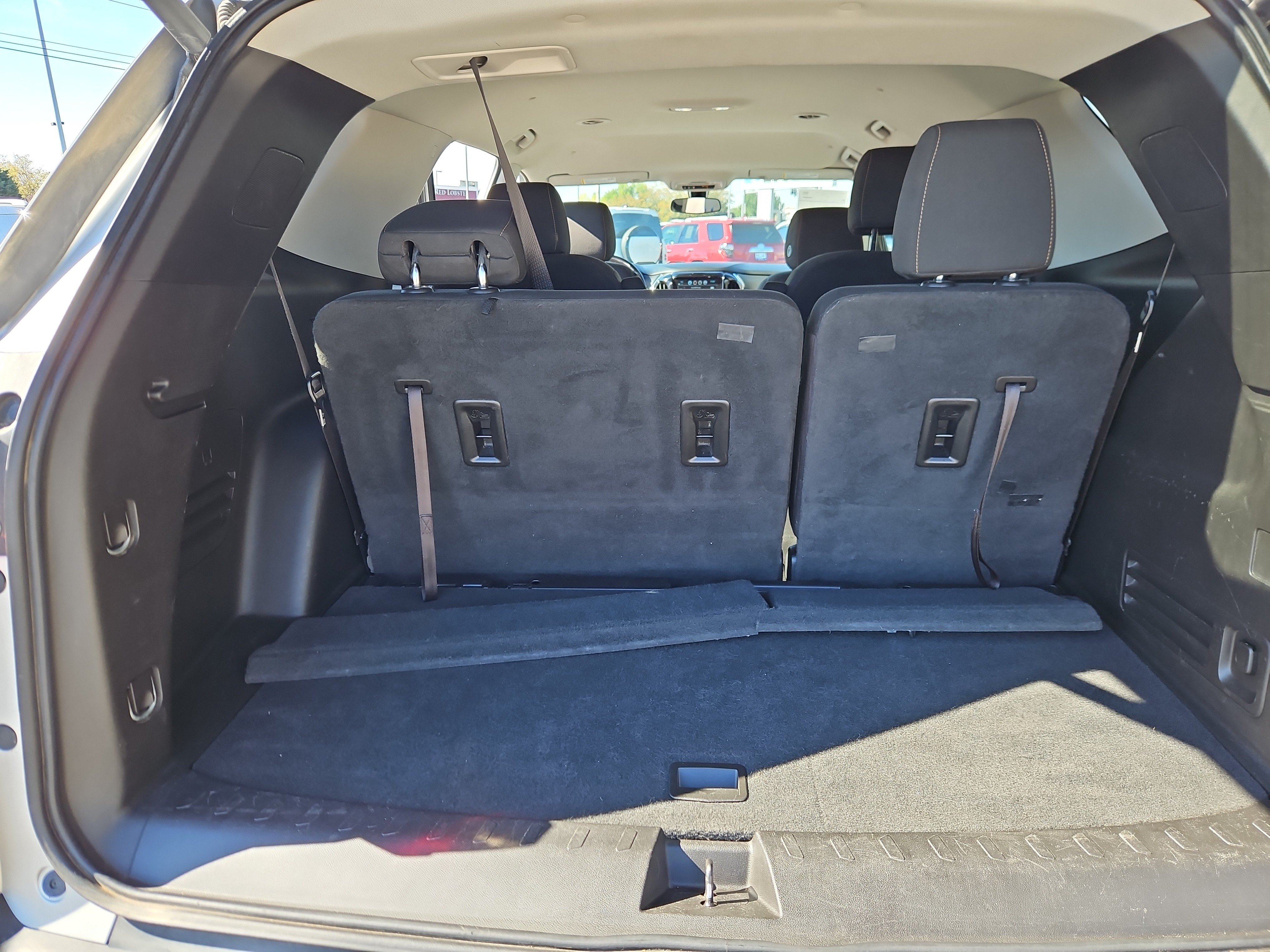 Used 2019 Chevrolet Traverse LT w/ LPO, Blackout Package AWD/4WD image 12