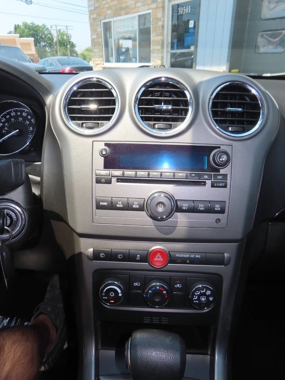 Used 2014 Chevrolet Captiva Sport LT FWD image 45