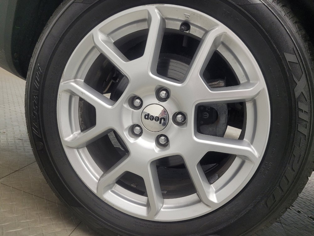 Used 2022 Jeep Renegade Latitude image 31