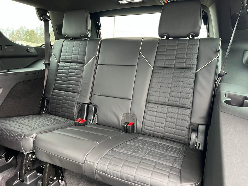 New 2026 Cadillac Escalade Platinum Sport w/ LPO, ONYX Package image 8