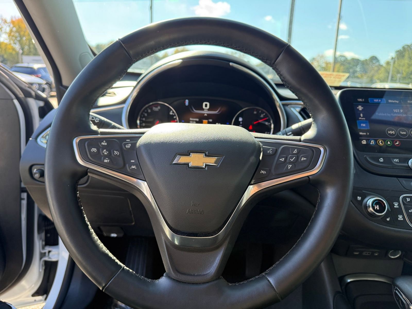 Used 2024 Chevrolet Malibu LT image 28