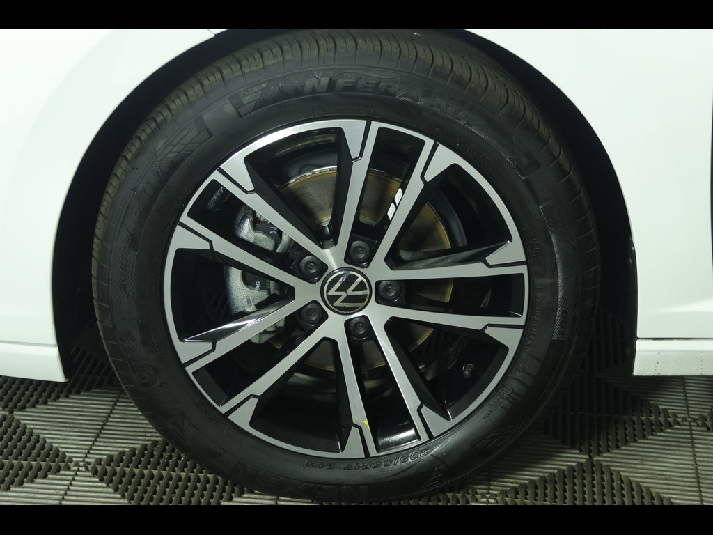 Used 2026 Volkswagen Jetta Sport FWD image 10