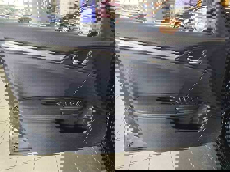 Used 2019 Honda Civic LX image 7