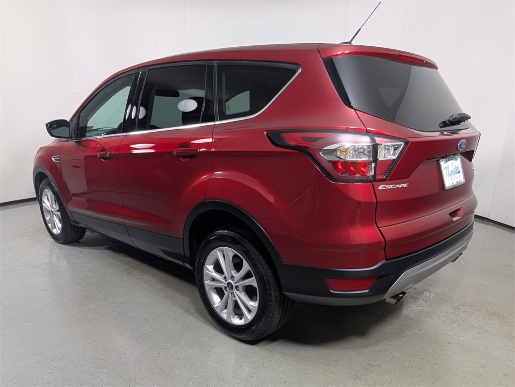 Used 2017 Ford Escape SE w/ SE Cold Weather Package image 5