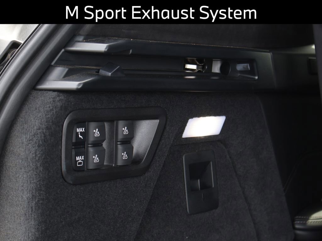 Certified 2024 BMW X7 xDrive40i w/ M Sport Package image 24