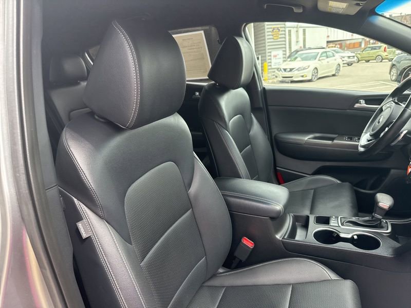 Used 2020 Kia Sportage S image 14