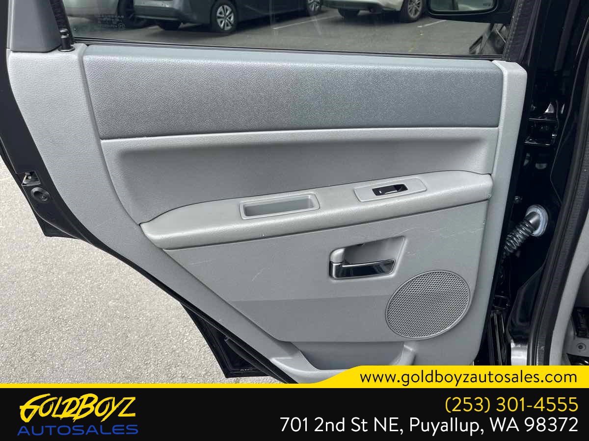 Used 2007 Jeep Grand Cherokee SRT8 AWD/4WD image 47