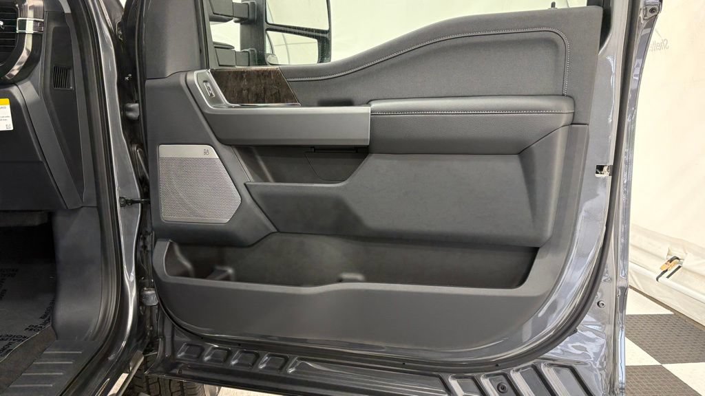 New 2026 Ford F350 Lariat AWD/4WD image 23