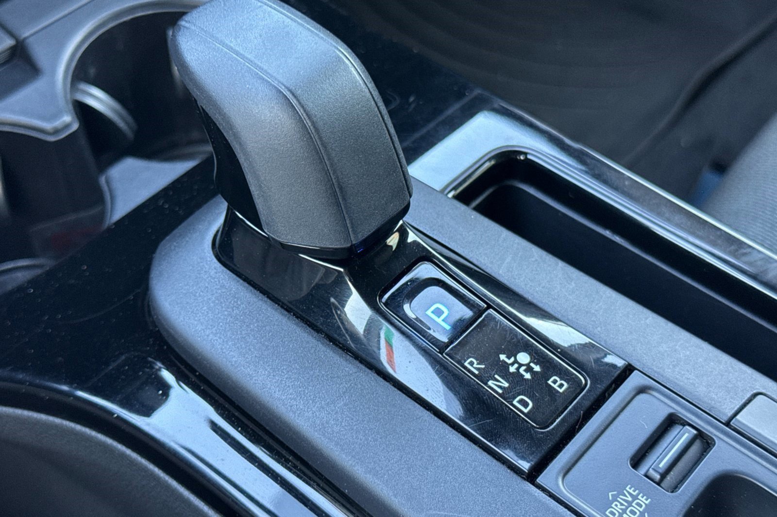 Used 2023 Toyota Prius LE image 18