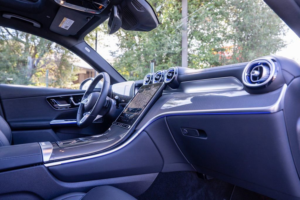 Used 2023 Mercedes-Benz GLC 300 4MATIC w/ Pinnacle Trim Package image 24
