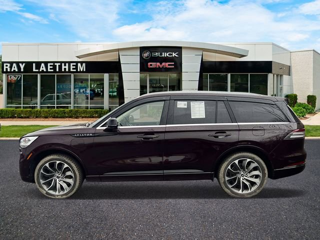 Used 2023 Lincoln Aviator Grand Touring w/ Equipment Group 301A image 2