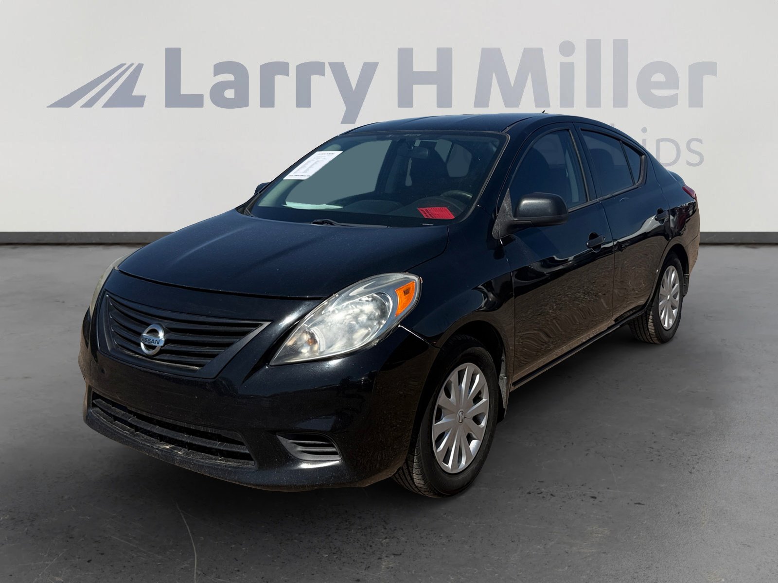 Used 2014 Nissan Versa S Plus image 1