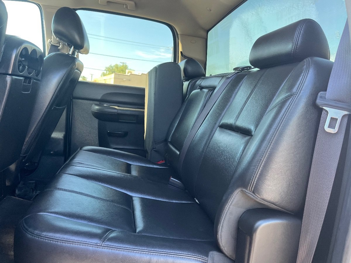 Used 2014 Chevrolet Silverado 3500 LT w/ Interior Plus Package AWD/4WD image 26