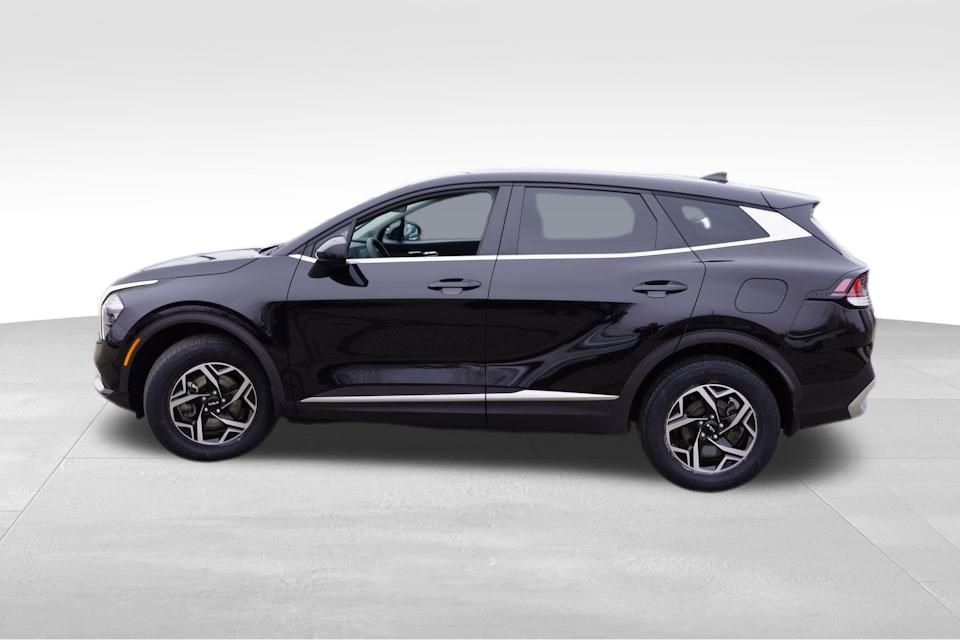 Certified 2023 Kia Sportage LX image 10