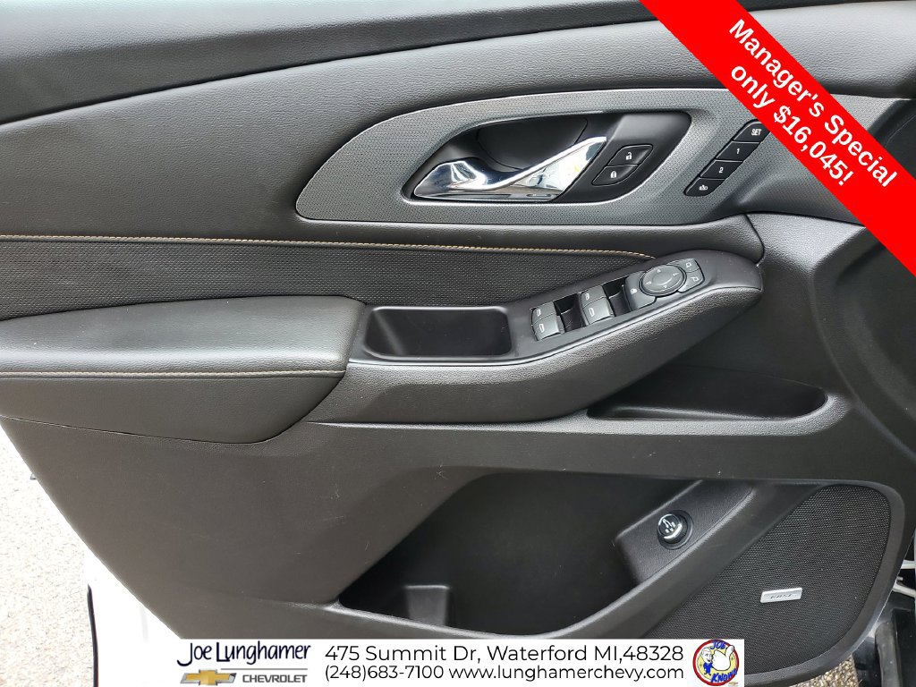 Used 2018 Chevrolet Traverse Premier w/ Redline Edition AWD/4WD image 25