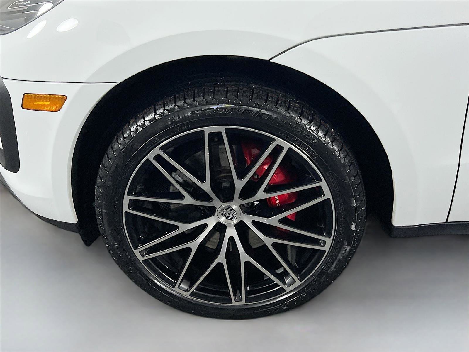 Used 2023 Porsche Macan S image 29