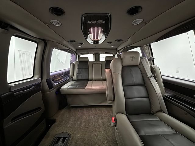 Used 2019 GMC Savana 2500 w/ Enhanced Convenience Package RWD image 2