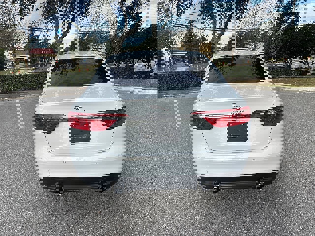 Used 2018 Jaguar XF Portfolio image 7