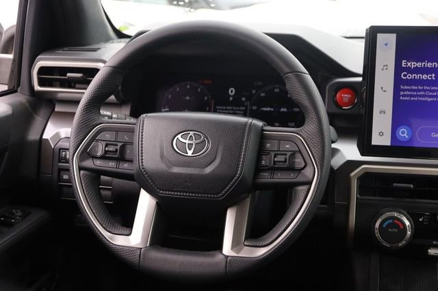 Used 2024 Toyota Tacoma TRD Sport AWD/4WD image 23