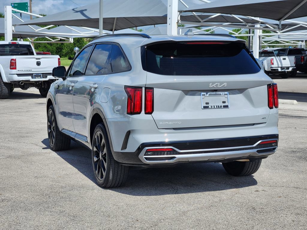 Used 2023 Kia Sorento SX AWD/4WD image 7