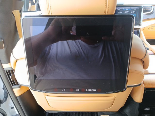 Used 2024 Jeep Grand Wagoneer Series III w/ Rear Seat Video Group 1 AWD/4WD image 29