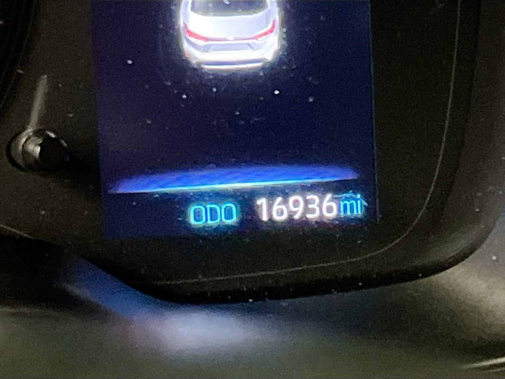 Used 2022 Toyota Corolla SE w/ Carpet Mat Package (TMS) image 12