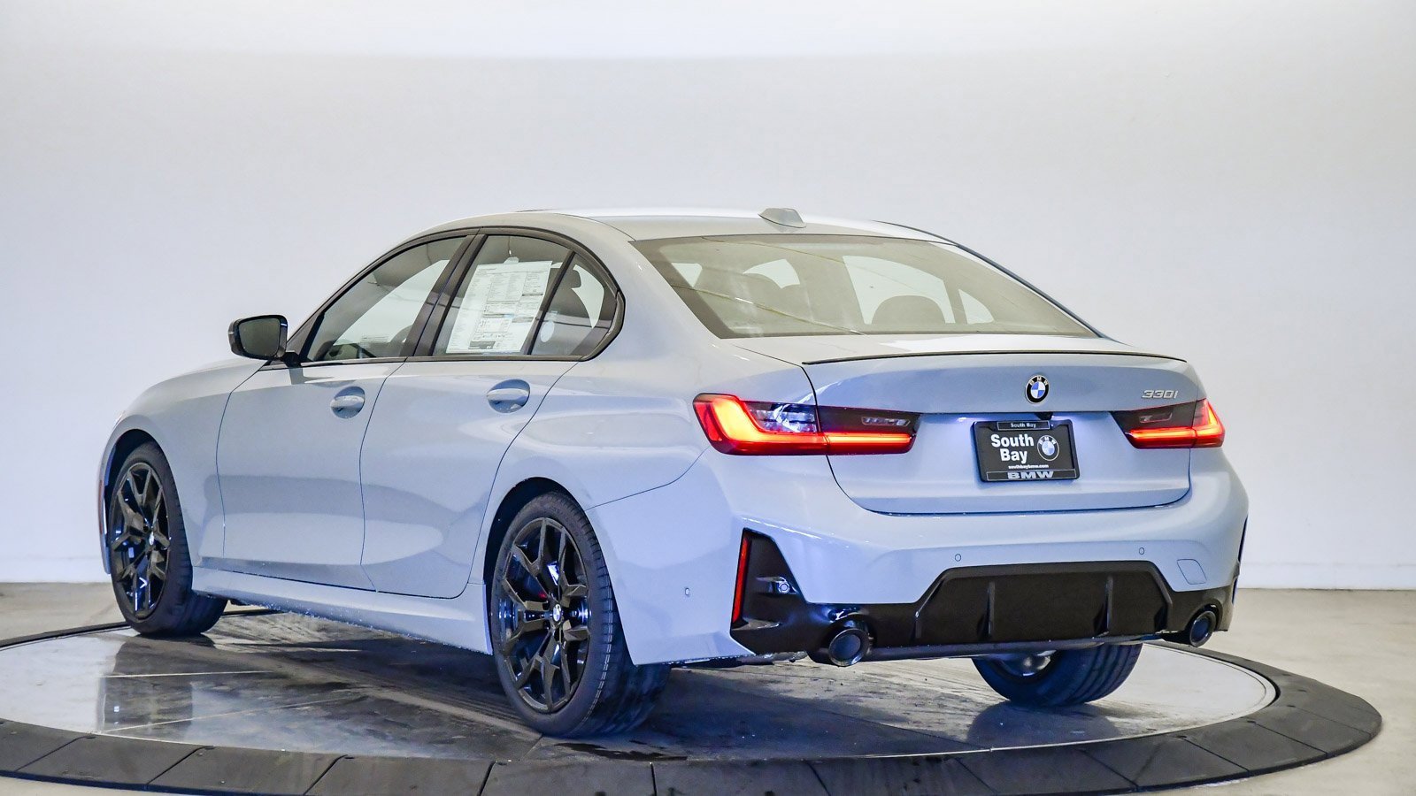 New 2026 BMW 330i Sedan w/ M Sport Package image 2
