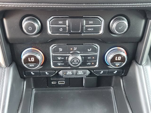 Used 2021 Chevrolet Tahoe LT w/ Luxury Package RWD image 18