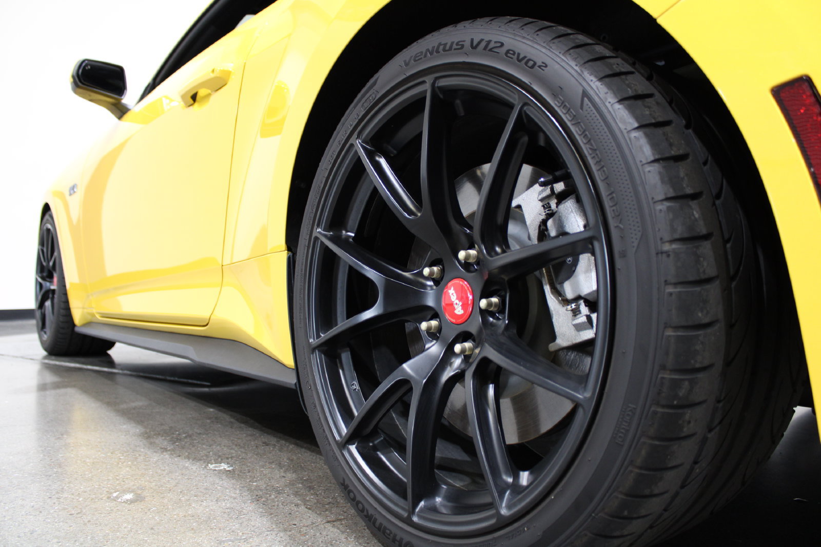 Used 2024 Ford Mustang GT RWD image 17
