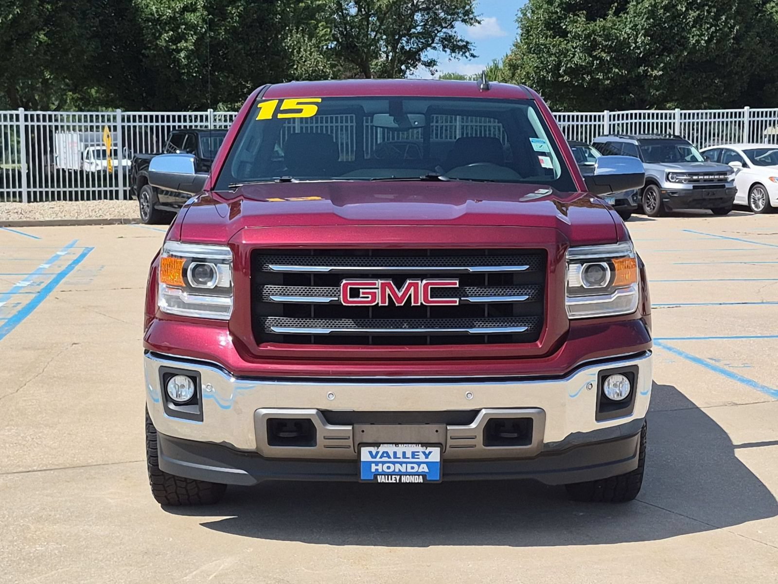 Used 2015 GMC Sierra 1500 SLT AWD/4WD image 3
