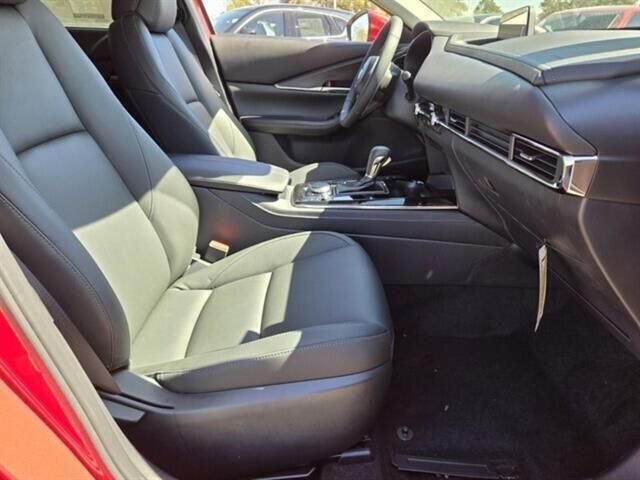 Used 2024 MAZDA CX-30 AWD 2.5 S w/ Preferred Package image 21