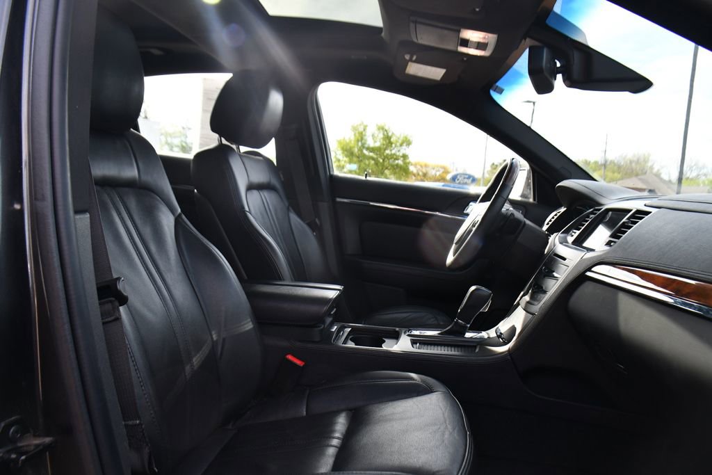 Used 2016 Lincoln MKS AWD image 16