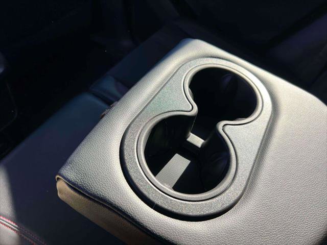 Used 2023 Chevrolet Equinox RS image 12