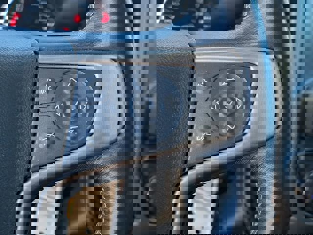 Used 2016 GMC Sierra 1500 Denali w/ Enhanced Driver Alert Package AWD/4WD image 22