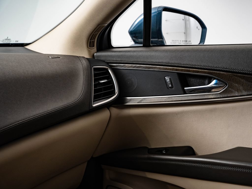 Used 2019 Lincoln Nautilus Select FWD image 40
