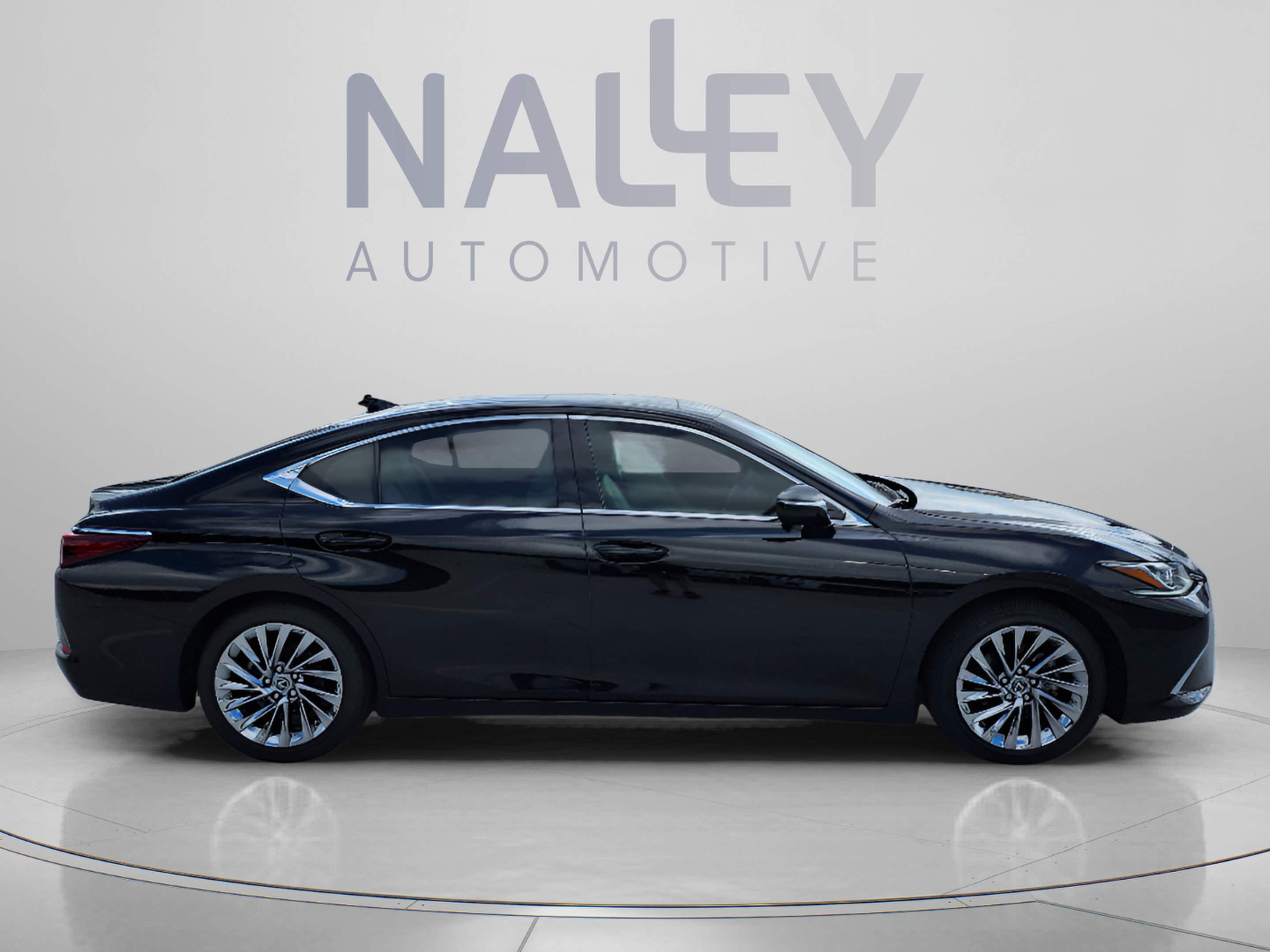 Certified 2024 Lexus ES 350 w/ Technology Package FWD image 6