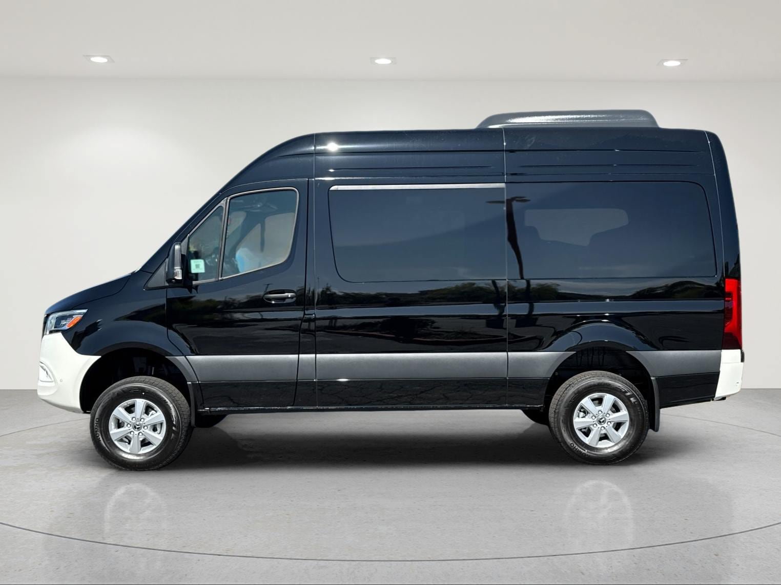 New 2026 Mercedes-Benz Sprinter 2500 image 2