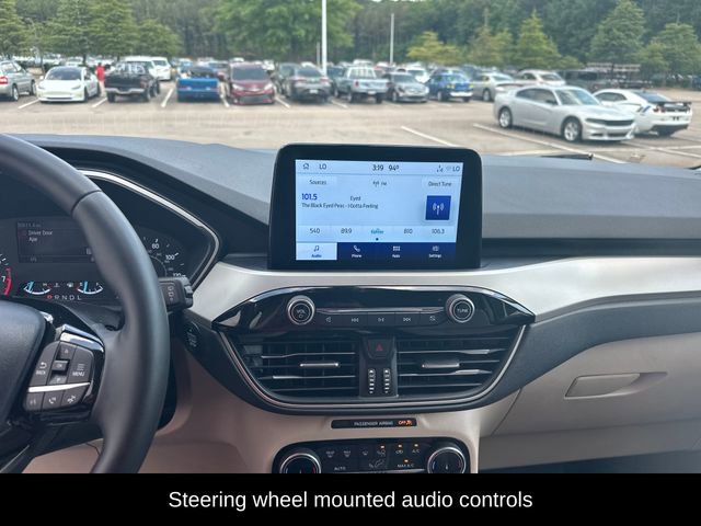 Used 2022 Ford Escape SEL FWD image 10