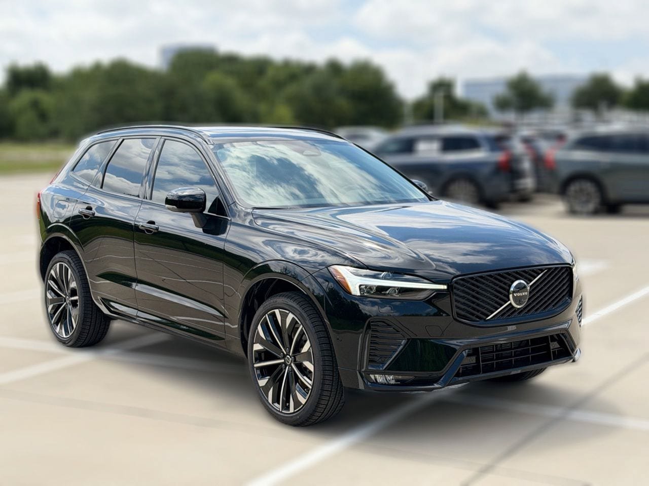 New 2026 Volvo XC60 B5 Ultra w/ Protection Package Premier AWD/4WD image 4