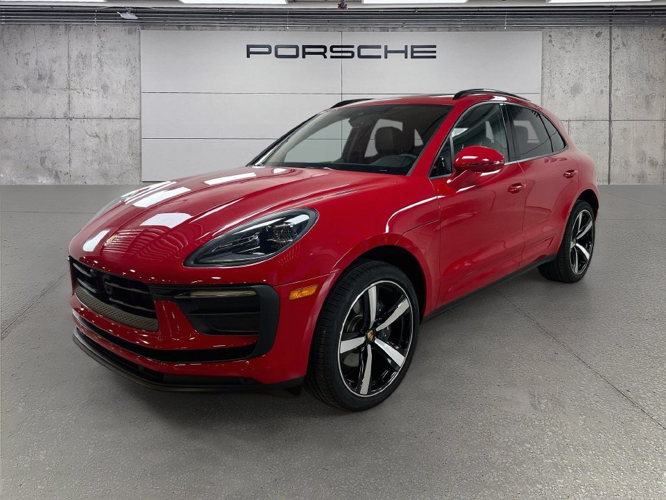 Certified 2026 Porsche Macan AWD/4WD image 1