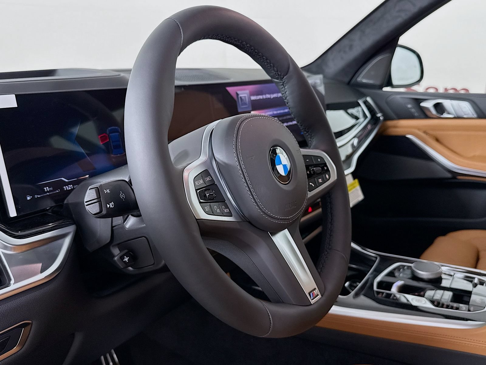 New 2027 BMW X7 xDrive40i w/ M Sport Package AWD/4WD image 11