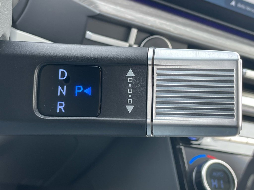 Used 2024 Hyundai Santa Fe Calligraphy image 41