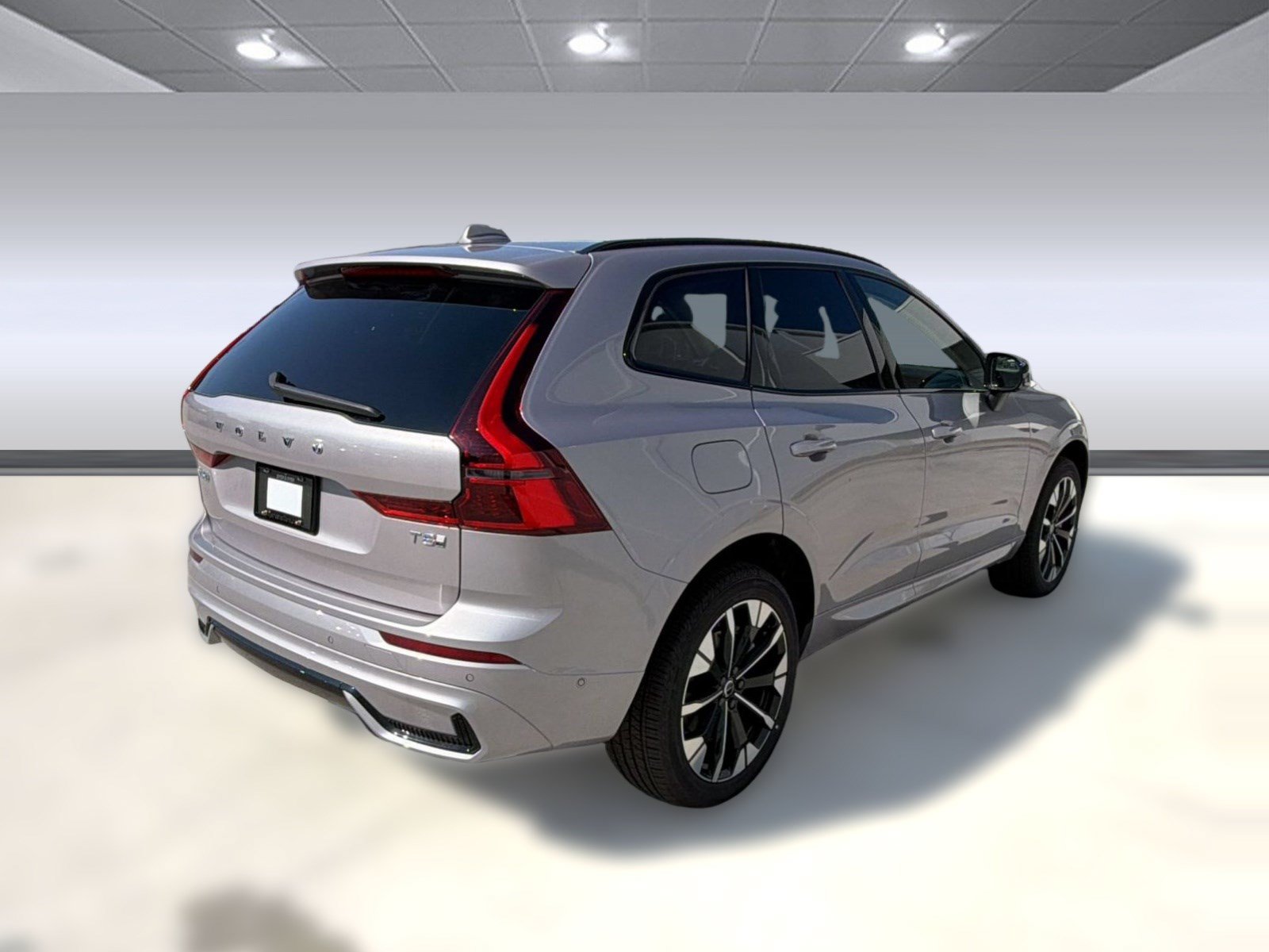 New 2026 Volvo XC60 T8 Plus w/ Climate Package AWD/4WD image 9