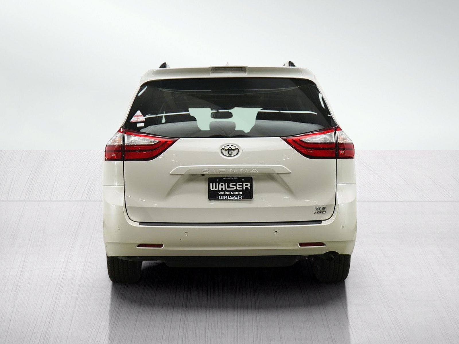 Used 2019 Toyota Sienna XLE Premium AWD/4WD image 4