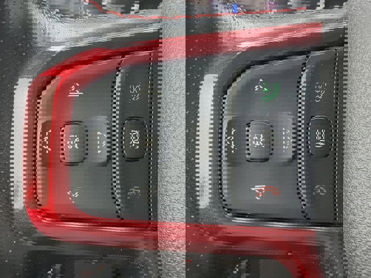 Used 2024 RAM 1500 Rebel image 24