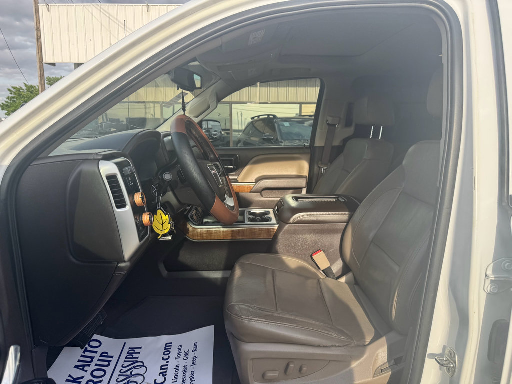 Used 2018 GMC Sierra 1500 SLT w/ SLT Preferred Package AWD/4WD image 12