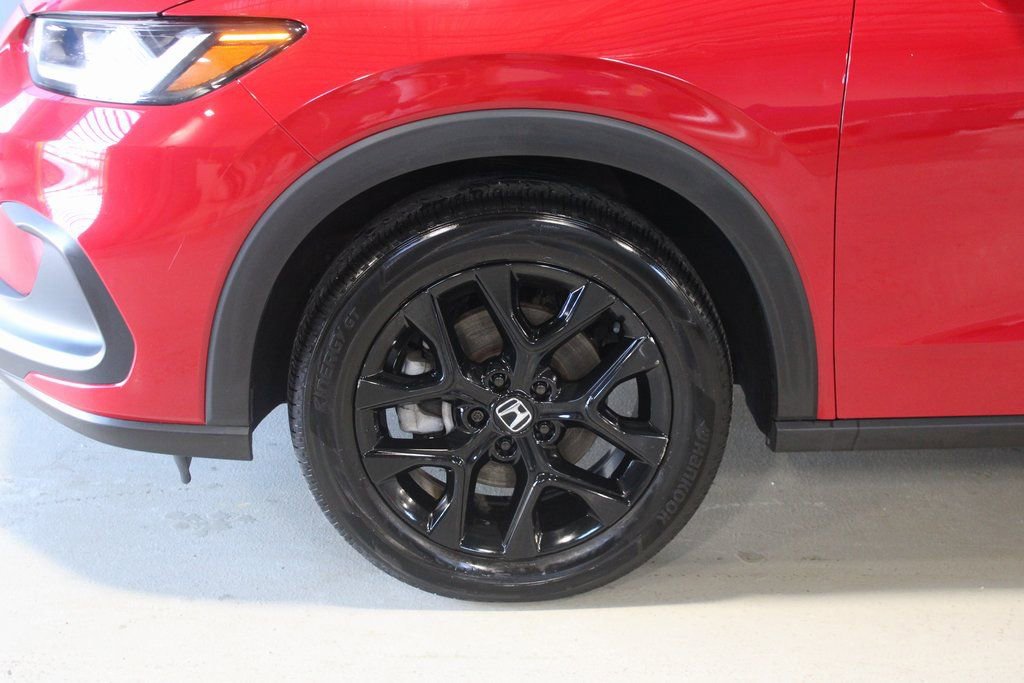 Used 2025 Honda HR-V Sport image 6