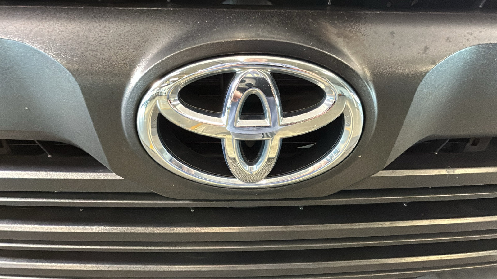 Used 2022 Toyota Tundra SR5 w/ SR5 Premium Package AWD/4WD image 10