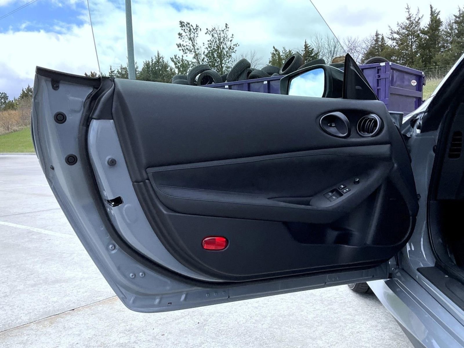 New 2026 Nissan Z Performance w/ Floor Mat Package image 9